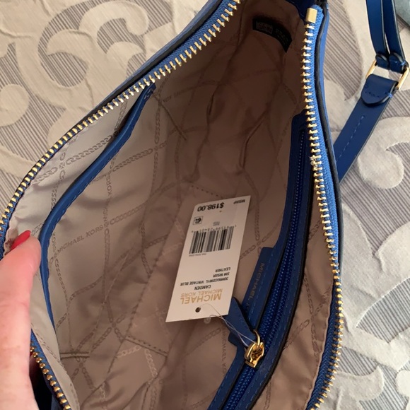 💥💥SOLD💥💥Michael Kors Crossbody - Picture 4 of 4